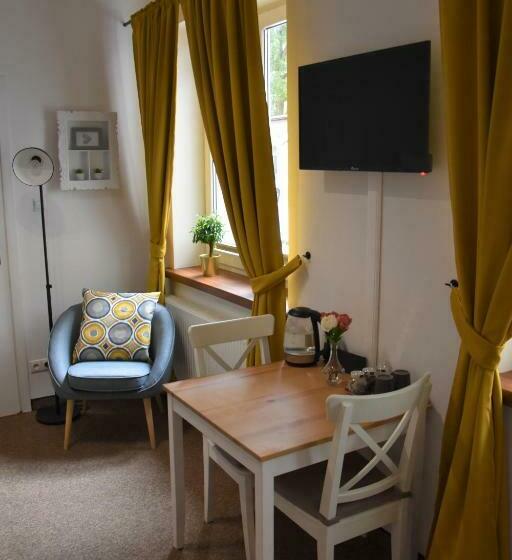 اتاق استاندارد چهار تخته, Hostel Coco