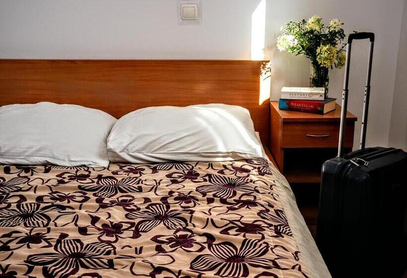 اتاق استاندارد, Hostel Evotel