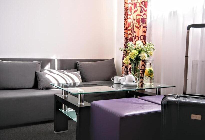 آپارتمان راحتی 1 خوابه, Hostel Evotel