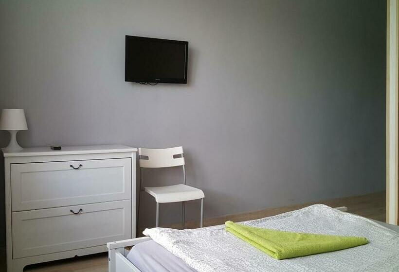 اتاق استاندارد, Hostel Przed świtem