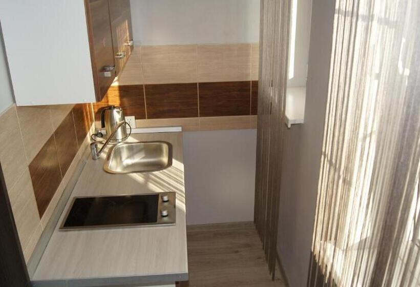 آپارتمان 1 خوابه, Hostel Przed świtem