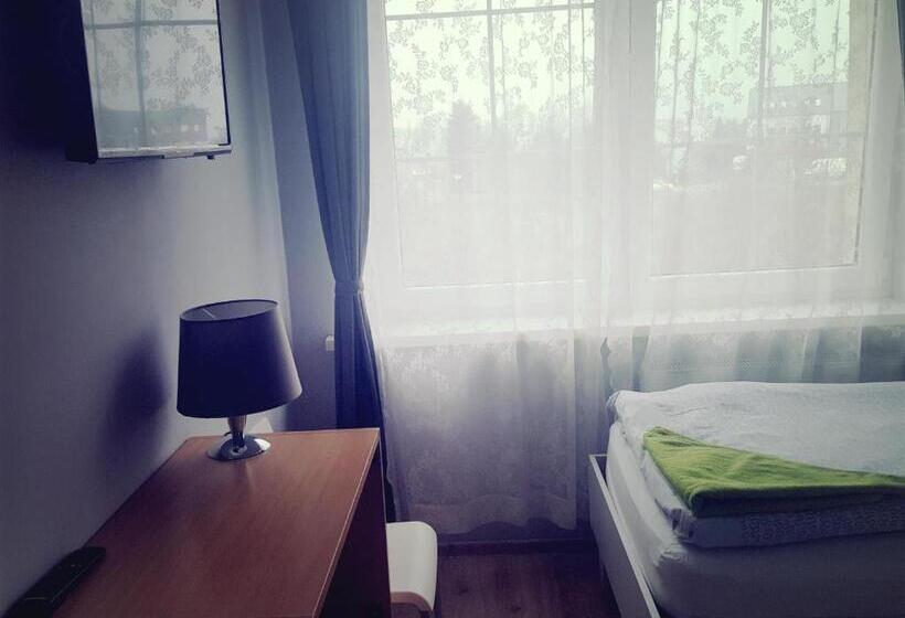 آپارتمان 1 خوابه, Hostel Przed świtem