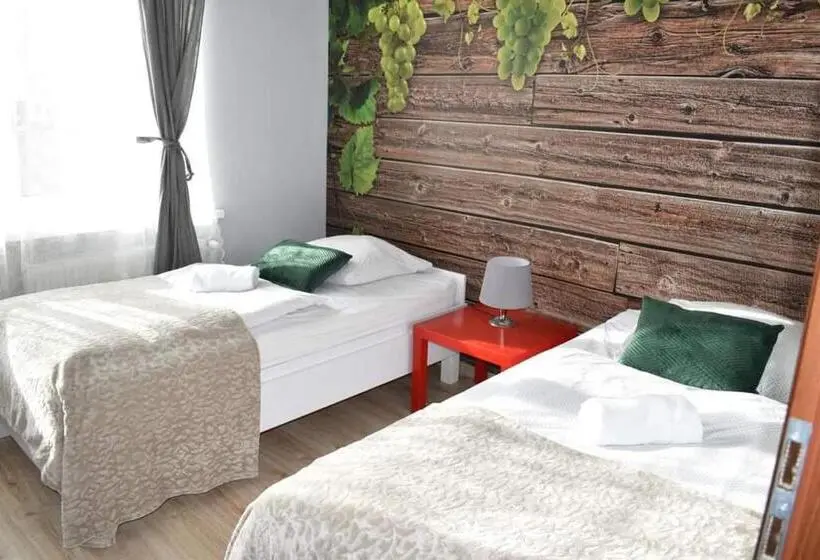 １ベッドルームアパートメント, Hostel Przed świtem