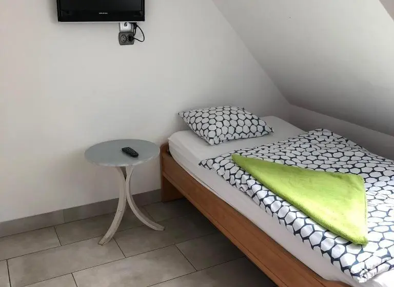 スタンダードシングルルーム, Hostel Przed świtem