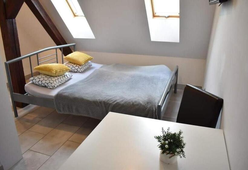 اتاق استاندارد, Hostel Przed świtem