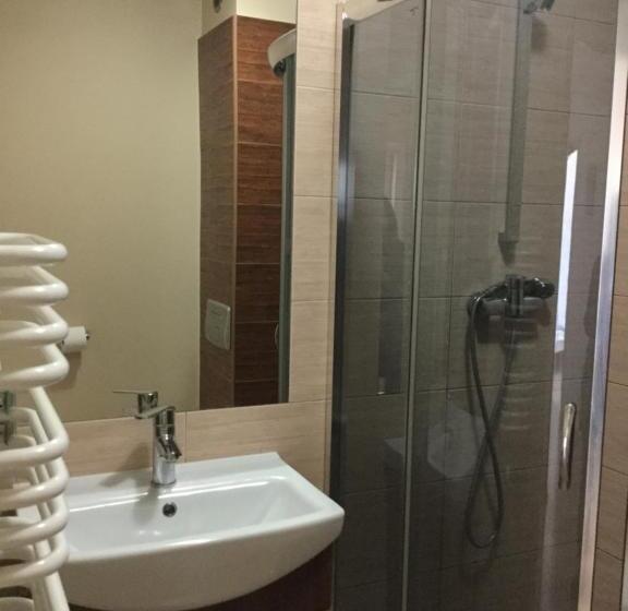 آپارتمان 2 خوابه, Hostel Przed świtem