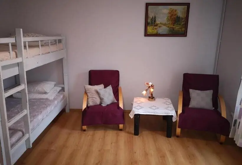 スタンダード４人部屋, Agroturystyka  żabi Dołek