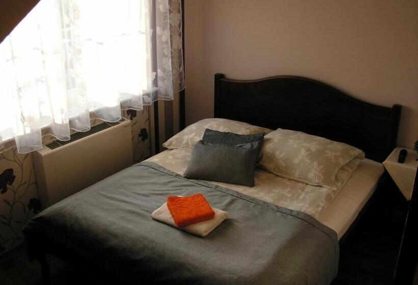 스탠다드 싱글 룸, Dworek Jolanta