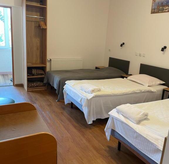 חדר דלוקס לשלושה, Górsko