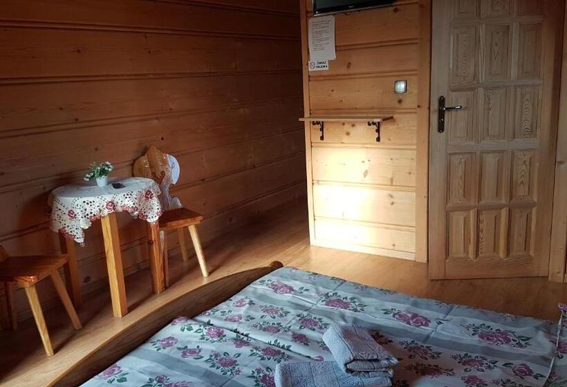 اتاق استاندارد با بالکن, Dworek Na Klinie