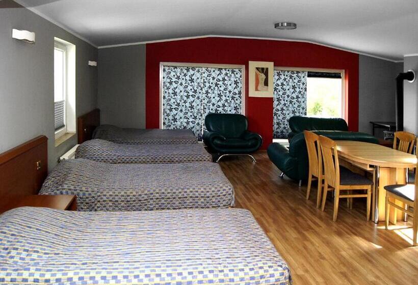 غرفة قياسية رباعية, Reda