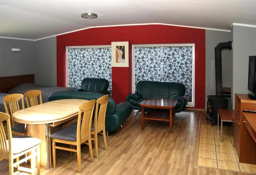 غرفة قياسية رباعية, Reda