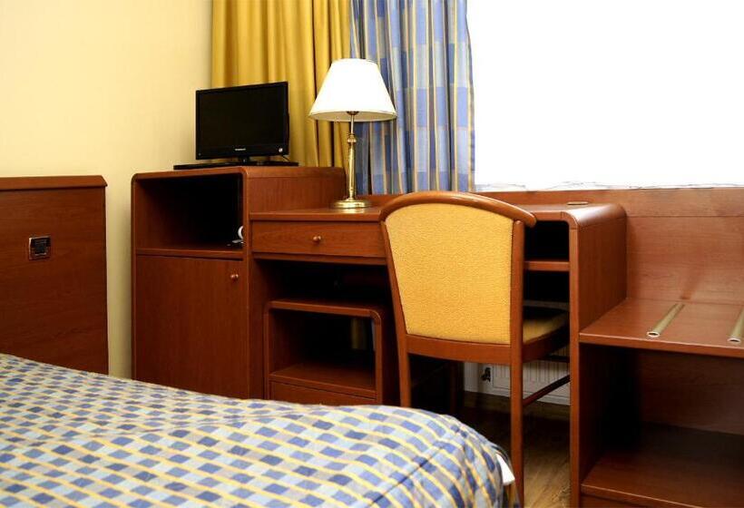 غرفة قياسية فردية, Reda