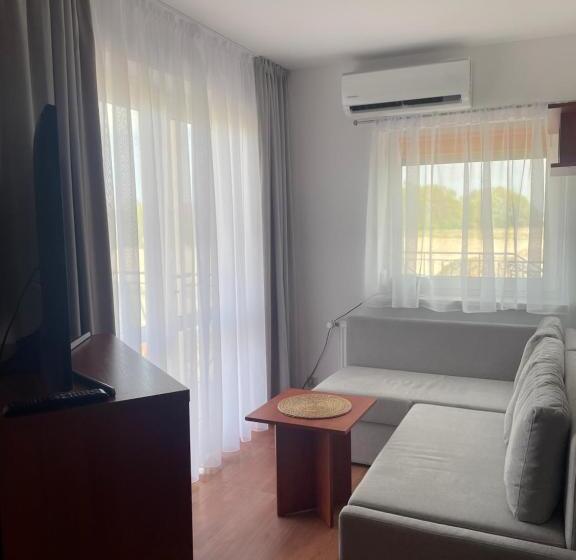 דירת שני חדרים עם מרפת, Villa Gravaldi