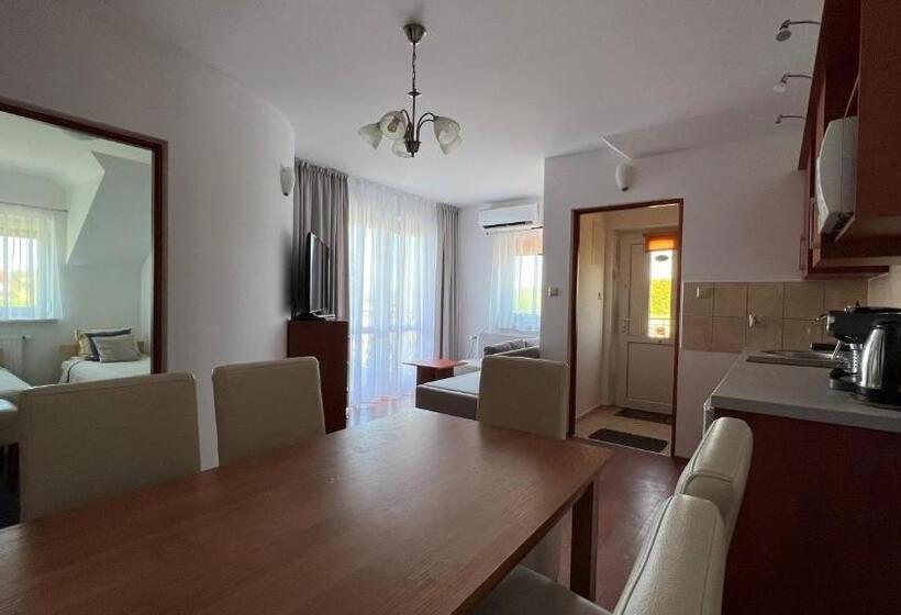 Апартаменты 2 Спальни с Балконом, Villa Gravaldi