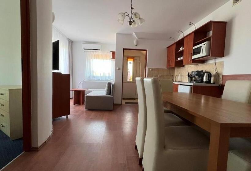 דירת שני חדרים עם מרפת, Villa Gravaldi