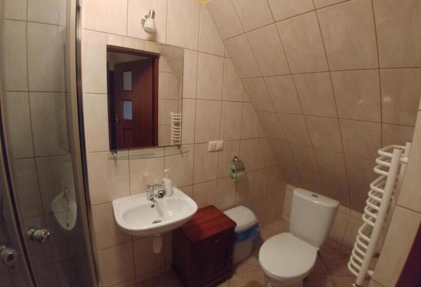 اتاق استاندارد سه نفره, Willa Pawlikowskich