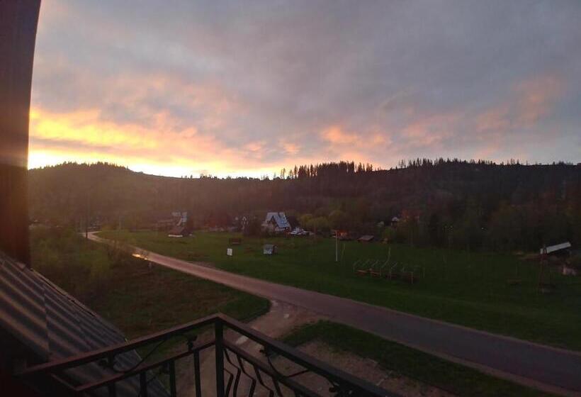 اتاق استاندارد چهار تخته, Willa Pawlikowskich