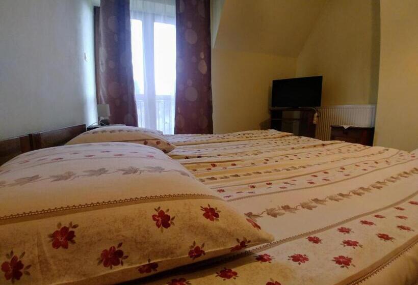 اتاق استاندارد سه نفره, Willa Pawlikowskich