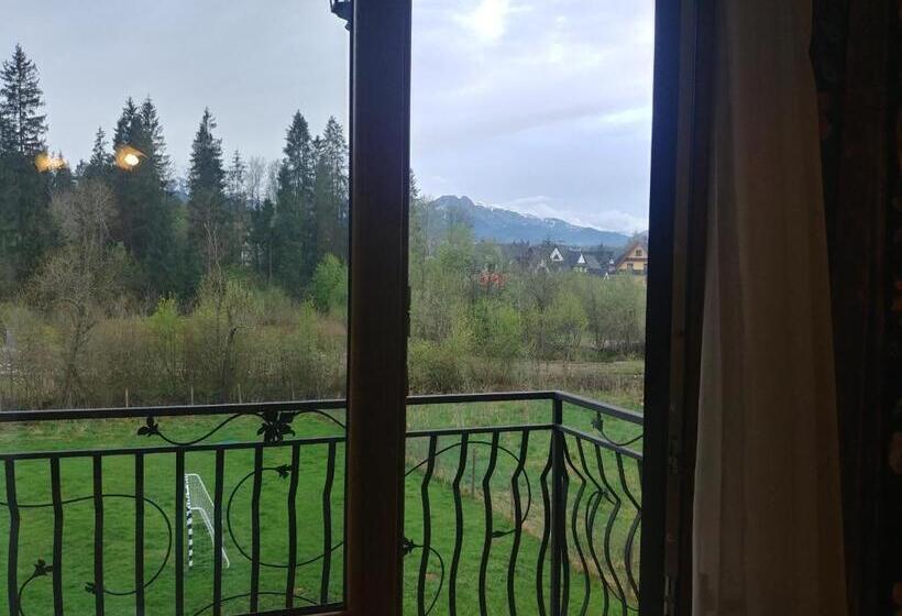 اتاق استاندارد سه نفره, Willa Pawlikowskich