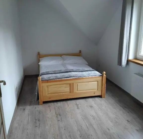 Huoneisto 2 Makuuhuonetta, Willawil