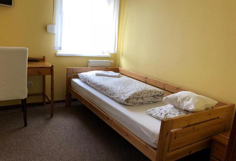 اتاق استاندارد یک نفره, Pensjonat Rondo
