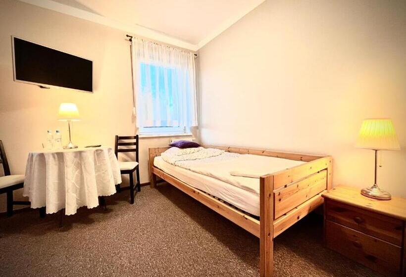 اتاق استاندارد یک نفره, Pensjonat Rondo