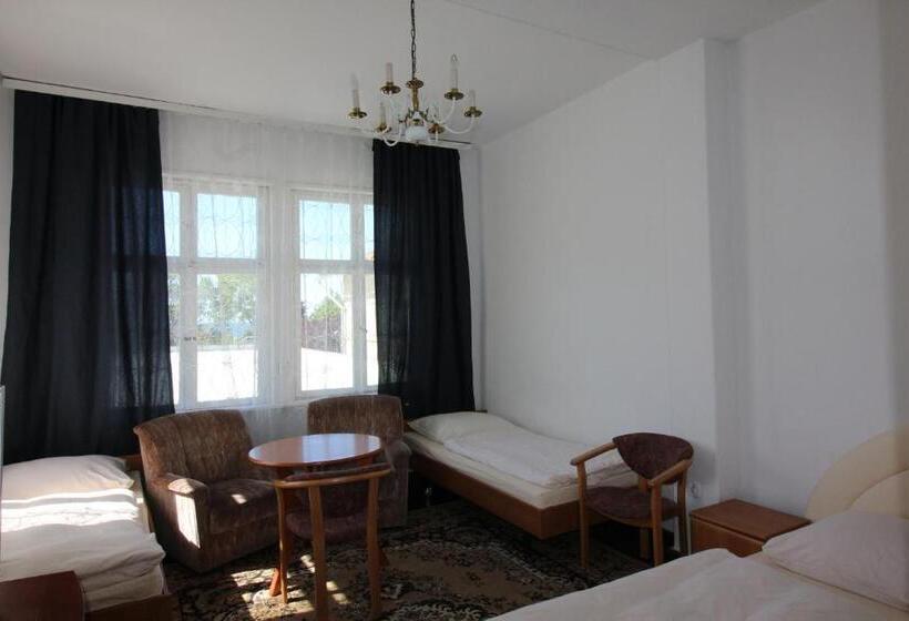 四人标准间, Dom Wypoczynkowy Szarotka&krokus