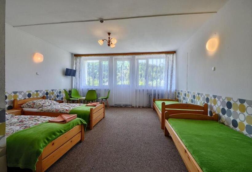 اتاق استاندارد چهارنفره با بالکن, Ośrodek Wczasowy Kłos