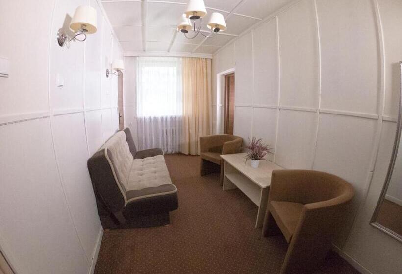 استودیوی استاندارد, Ośrodek Wczasowy Kłos