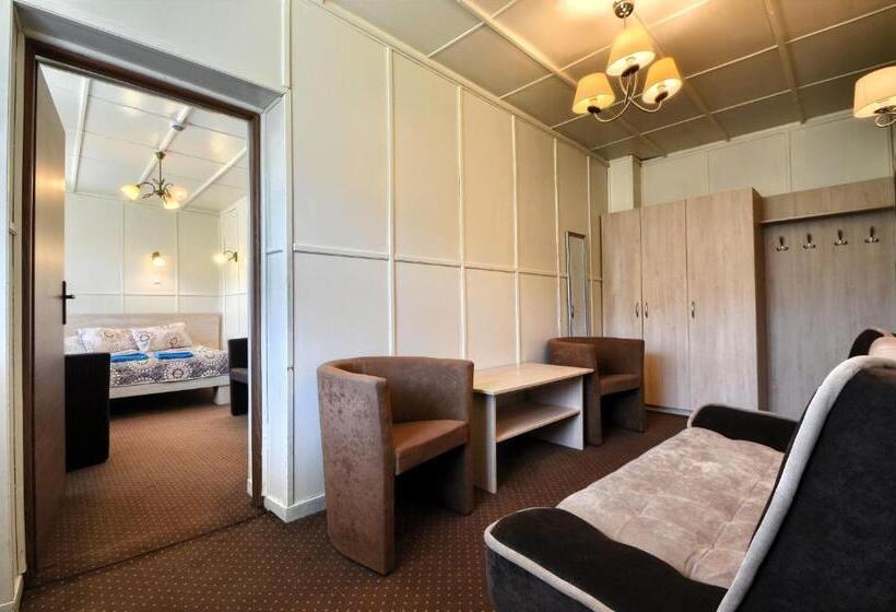 استودیوی استاندارد, Ośrodek Wczasowy Kłos