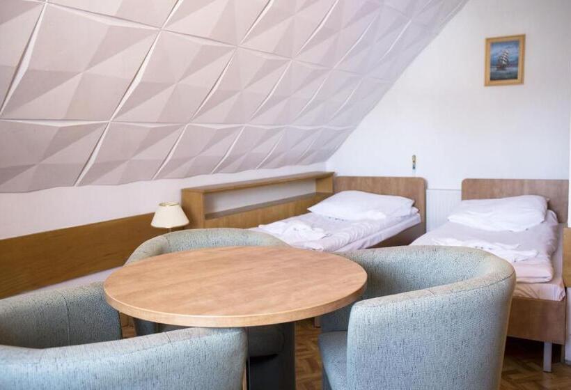 标准三人间, Ośrodek Wypoczynku I Rekreacji Venus