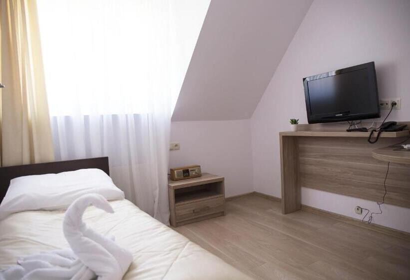 单人经济间, Ośrodek Wypoczynku I Rekreacji Venus