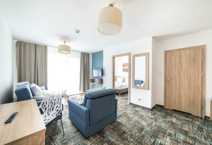 家庭套房, Siesta