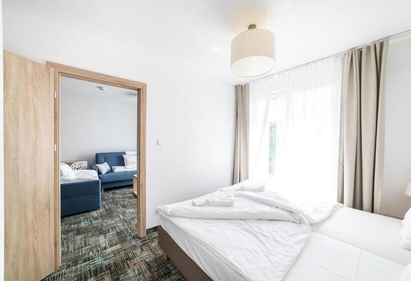 Family Suite, Siesta