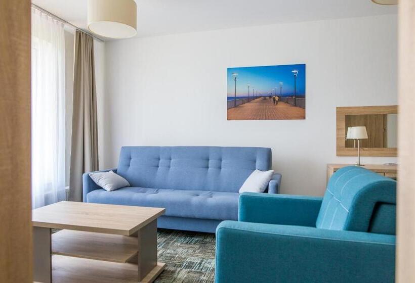 家庭套房, Siesta