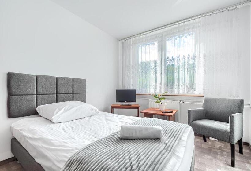 Номер Стандарт Индивидуальный Совместная Ванная, Studencki Dom Marynarza Korab