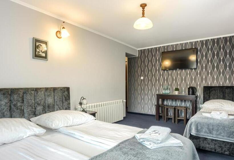 غرفة قياسية ثلاثية, Willa Biały Domek 600m Krupówki