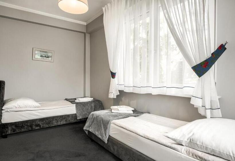 غرفة قياسية رباعية, Willa Biały Domek 600m Krupówki