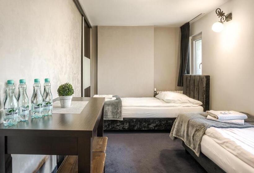 Четырехместный Номер Стандарт, Willa Biały Domek   600m Krupówki