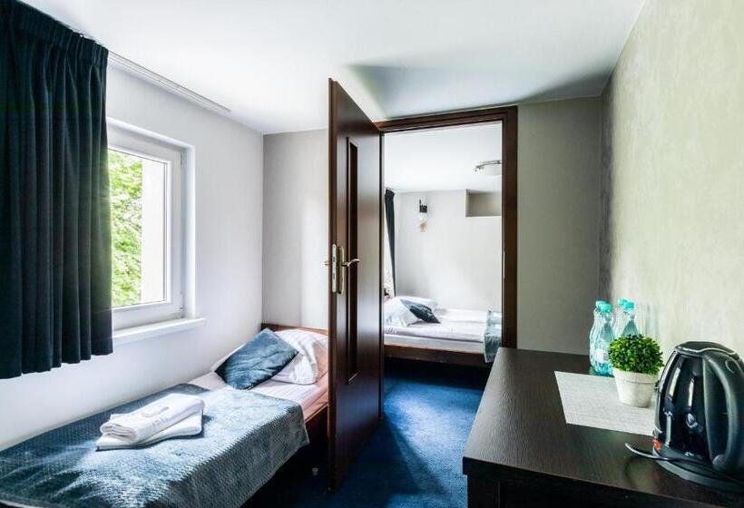 غرفة قياسية رباعية, Willa Biały Domek 600m Krupówki