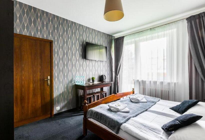 غرفة قياسية رباعية, Willa Biały Domek 600m Krupówki