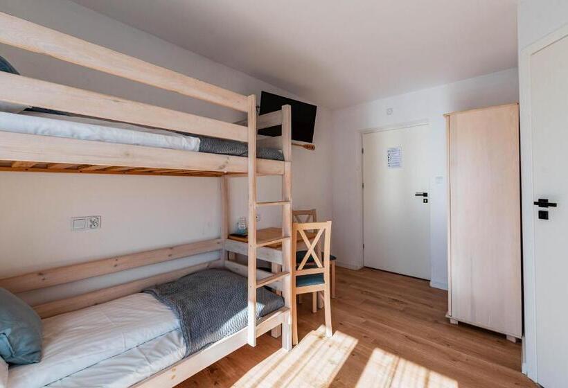 Семейный Номер, Willa żeglarski