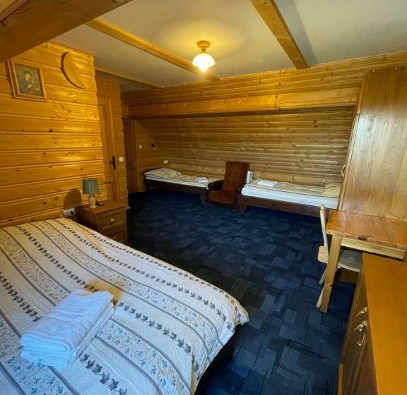 4인용 스탠다드 룸, Agroturystyka Pod Gronikami