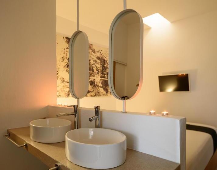 2 Bedrooms Suite Sea View, Muses Cycladic Suites