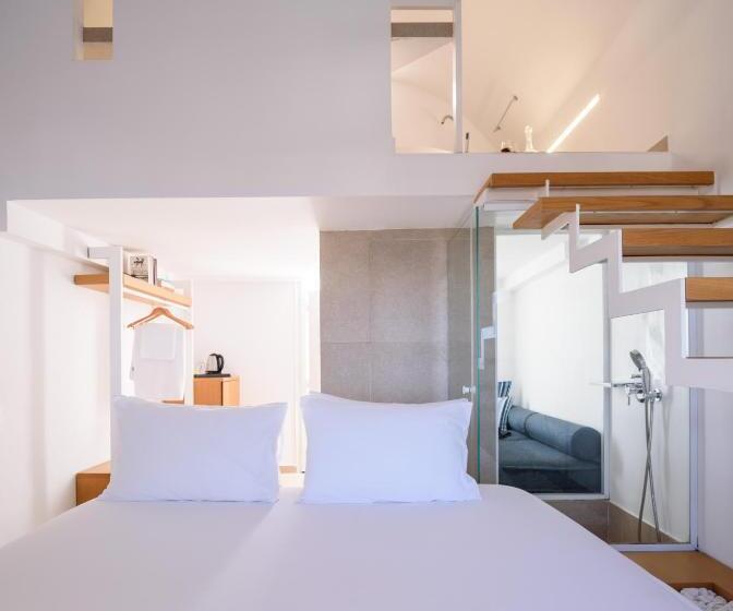 سوئیت با چشم‌انداز دریا و هیدروماساژ, Muses Cycladic Suites