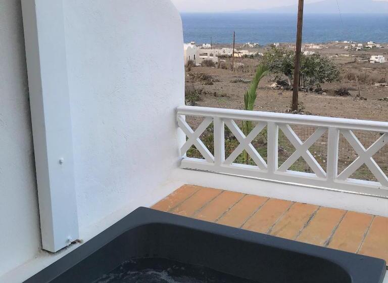 2 Bedrooms Suite Sea View, Muses Cycladic Suites
