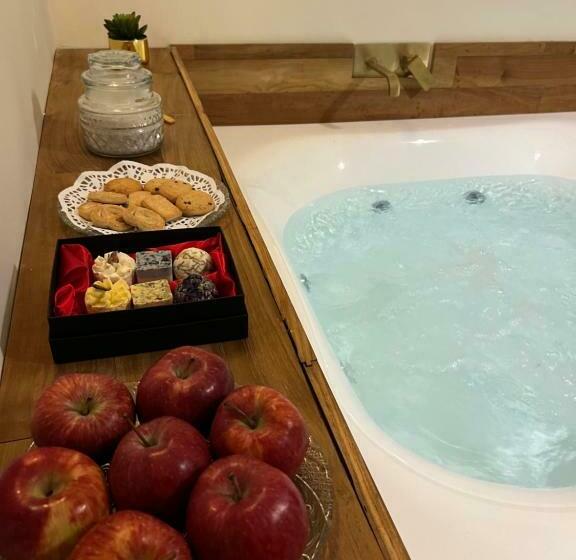 اتاق لوکس, Borgo Marinaro Suite