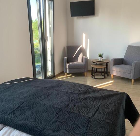 חדר סטודיו סטנדרד, Nt Holiday