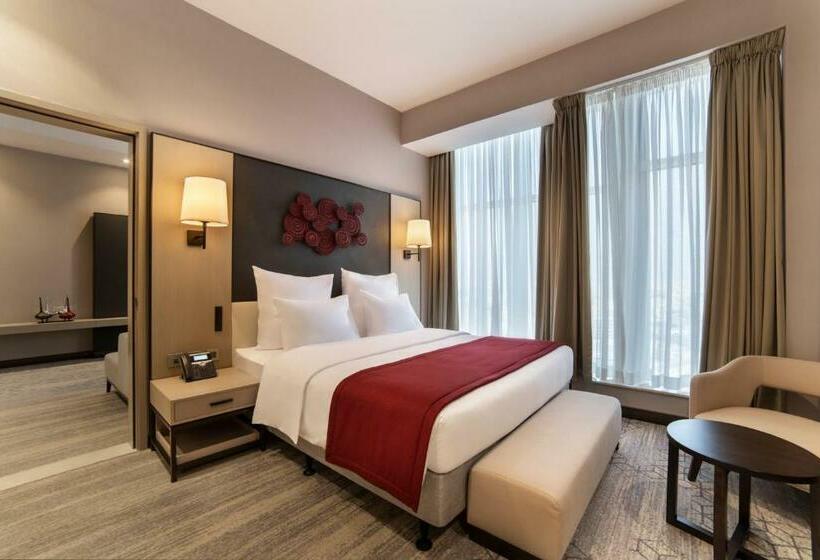 סוויטת ג'וניור, Ramada By Wyndham Riyadh King Fahd Road